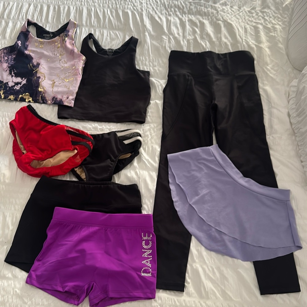 Dancewear bundle sizes Child Large 6/7 -old navy, Opra dance wear active